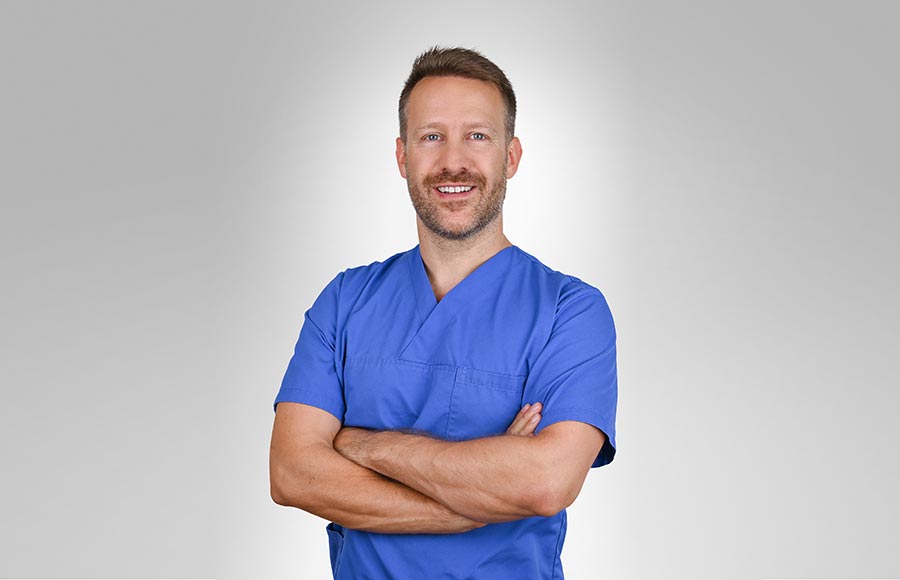 Dr. Manuel Löffel